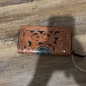 Elegant Brown Leather Women's Bag